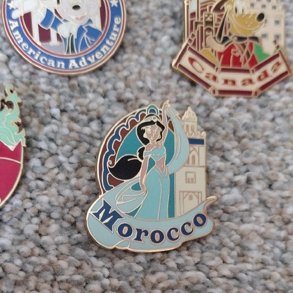 Epcot Center World Showcase Collector Pins - Picture 12 of 13